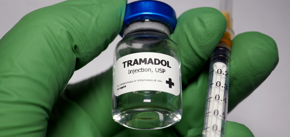 Mixing Tramadol and Alcohol: & Side Effects